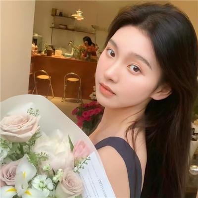 一袭青衣处女心海报